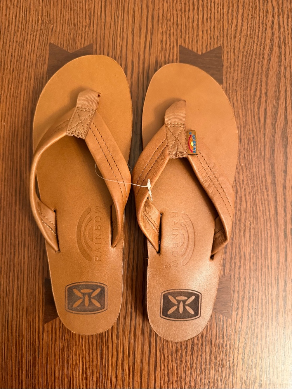 Rainbow Women’s Brown Leather Flip Flop Sandals NWOT
